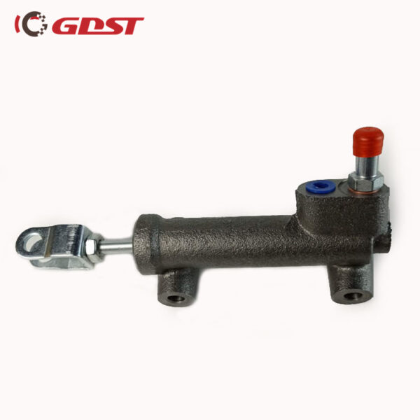 GDST Factory Direct Wholesale auto parts clutch master cylinder for MITSUBISHI L300 OEM MB165130