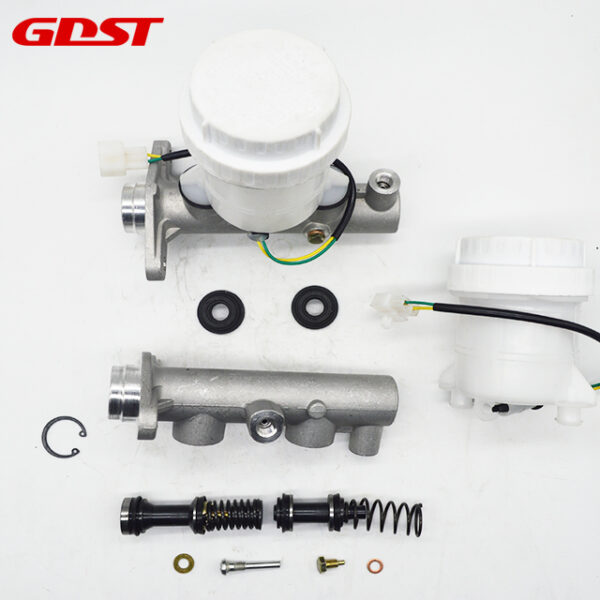 GDST MB618717 MB534481 High Quality Brake Master Cylinder for Mitsubishi