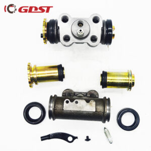 GDST Hot sell Hight quality Auto Brake System Auto parts Brake master cylinder For Mitsubishi MC889604