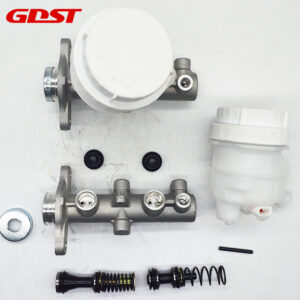 GDST Brake Pump Brake Master Cylinder For mitsubishi Triton L200 MN102440