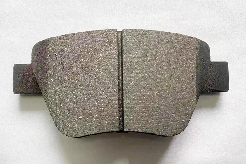 semi-metallic brake pads